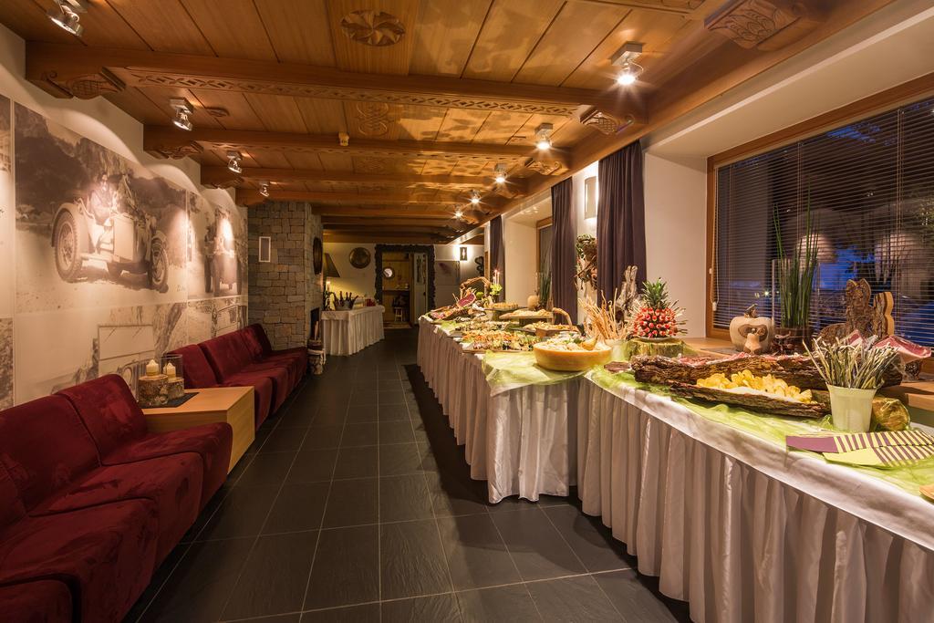 Hotel Rezia La Villa  Exteriér fotografie