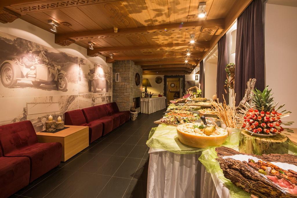 Hotel Rezia La Villa  Exteriér fotografie
